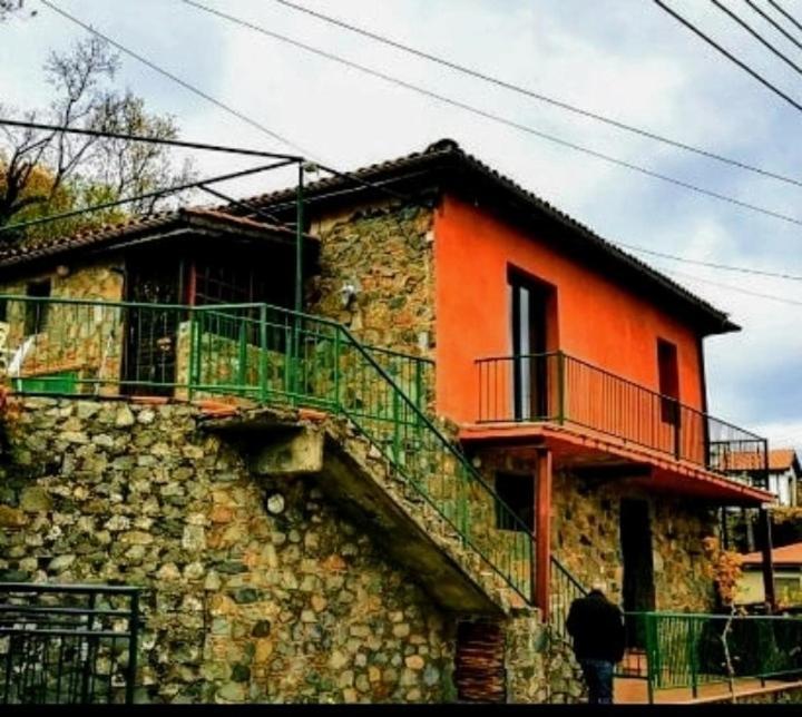 Vila Σπίτι Με Θέα Alona Exteriér fotografie