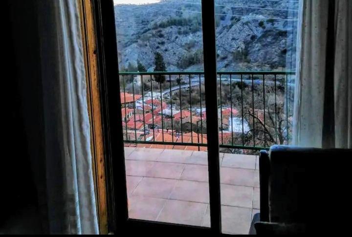 Vila Σπίτι Με Θέα Alona Exteriér fotografie